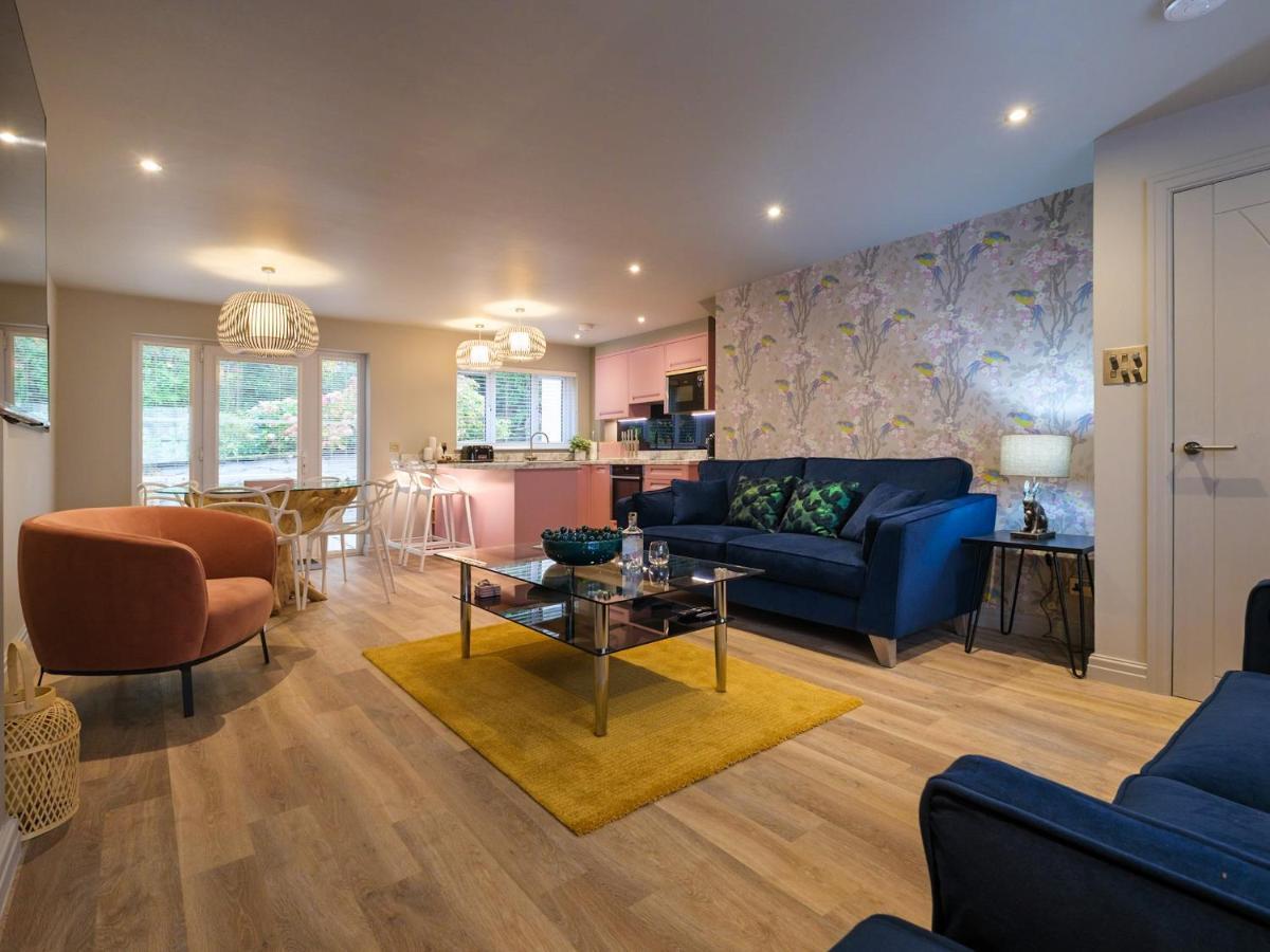 The Neon Rose Villa Bowness-on-Windermere Luaran gambar
